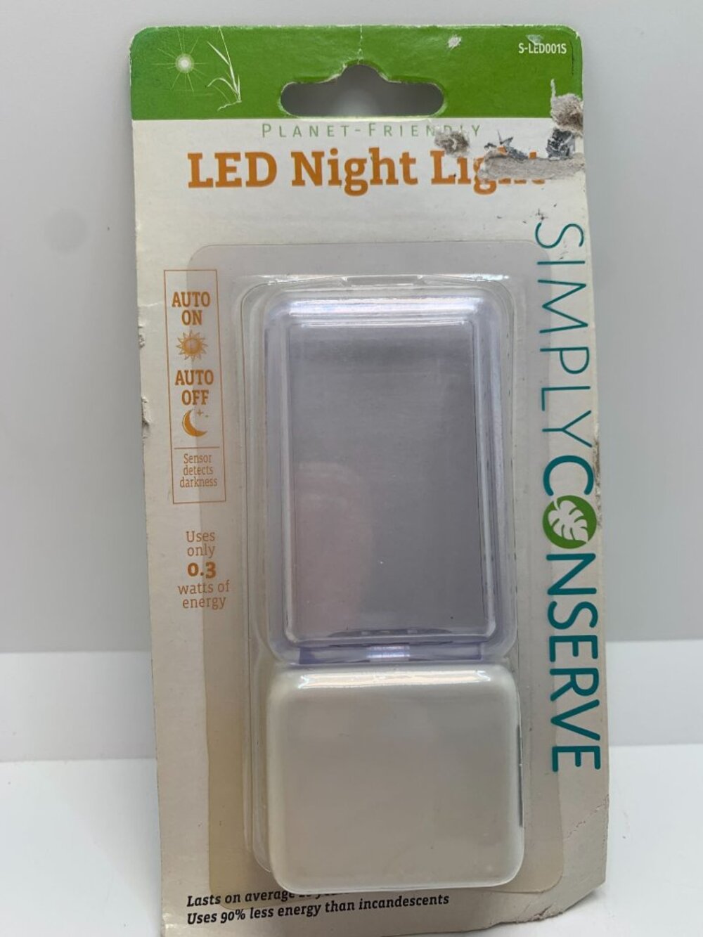 Simply Conserve LED Night Light With Auto Sensor 0.3W Energy Saving White Plasti